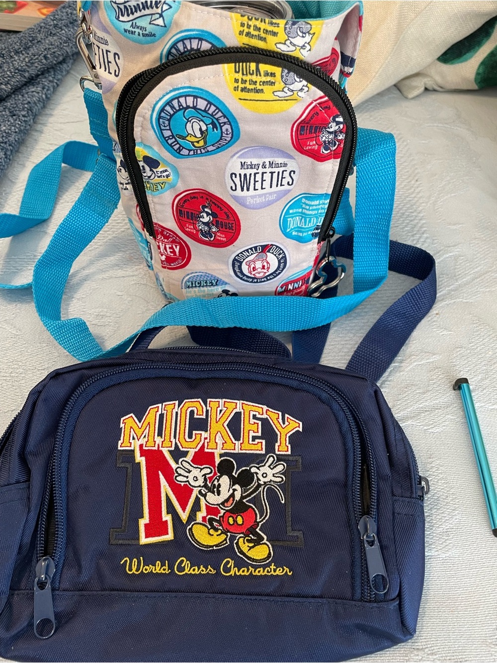 Disney Mickey Fanny Belt, Disney Park crossbody water -charge card holder. 2